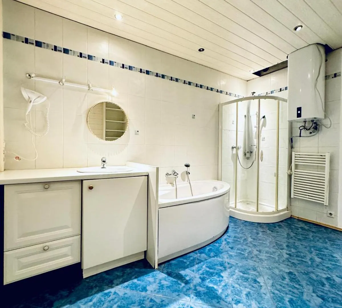 Amazing 4Br Shared Apartment 10 Minute Walk To Fac Platz Vienne