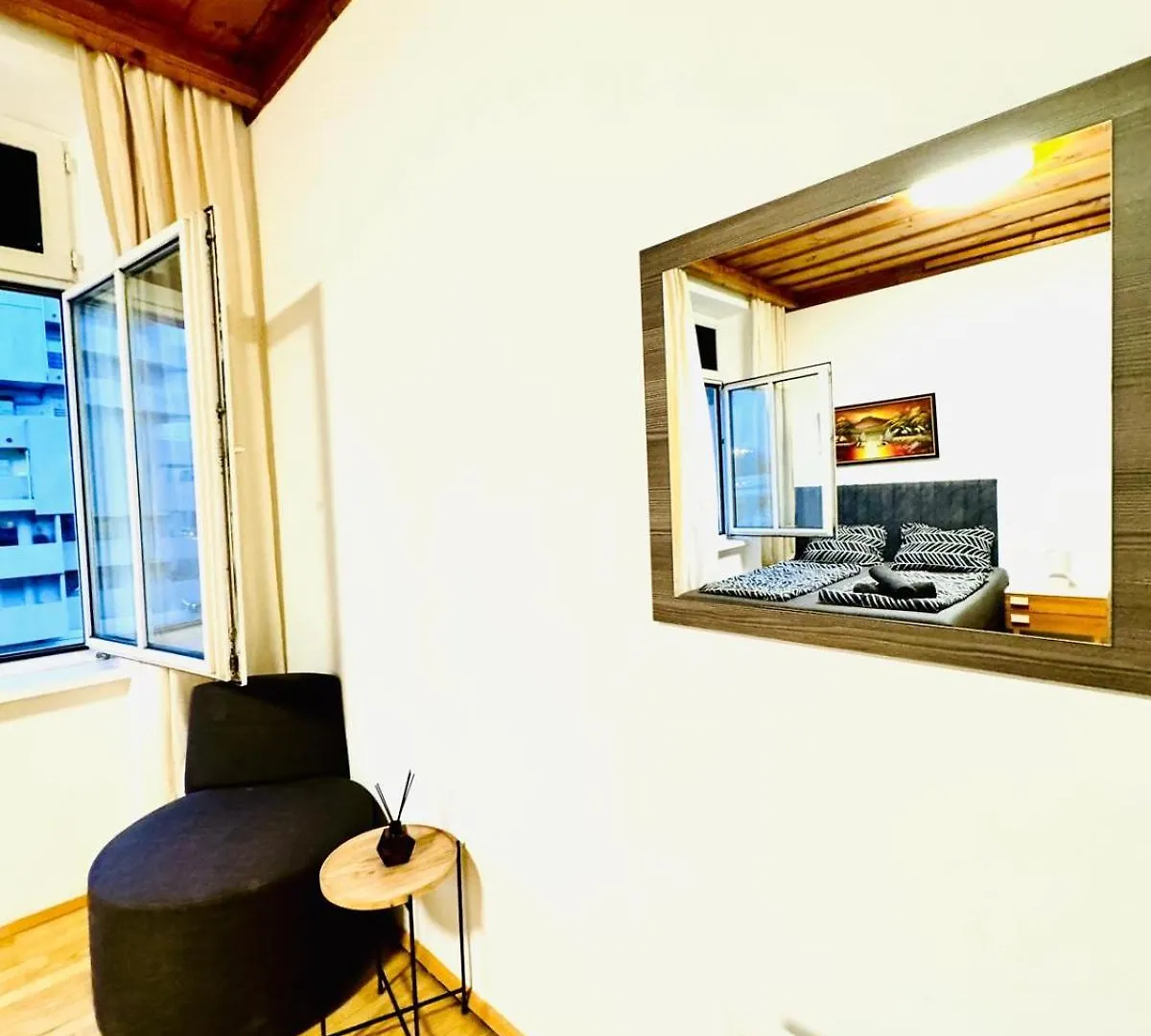Amazing 4Br Shared Apartment 10 Minute Walk To Fac Platz Viena