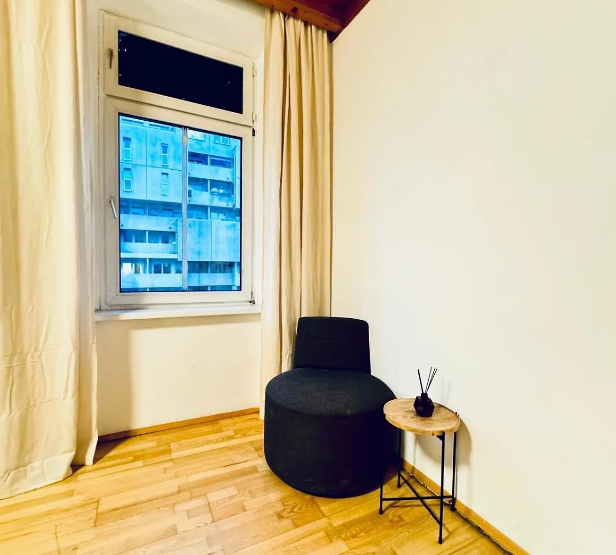 Amazing 4Br Shared Apartment 10 Minute Walk To Fac Platz Vienne