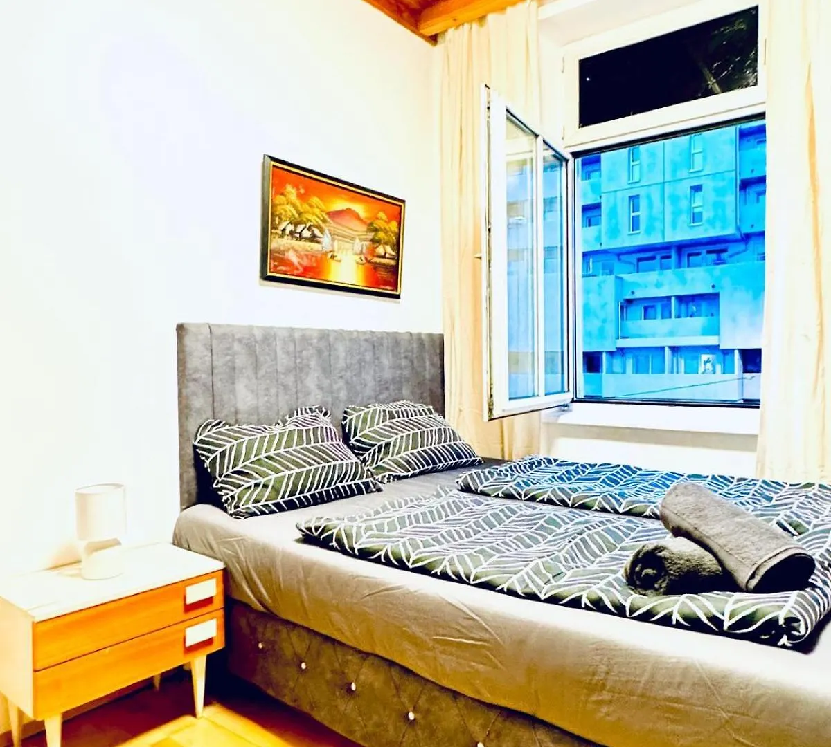 Amazing 4Br Shared Apartment 10 Minute Walk To Fac Platz Vienne